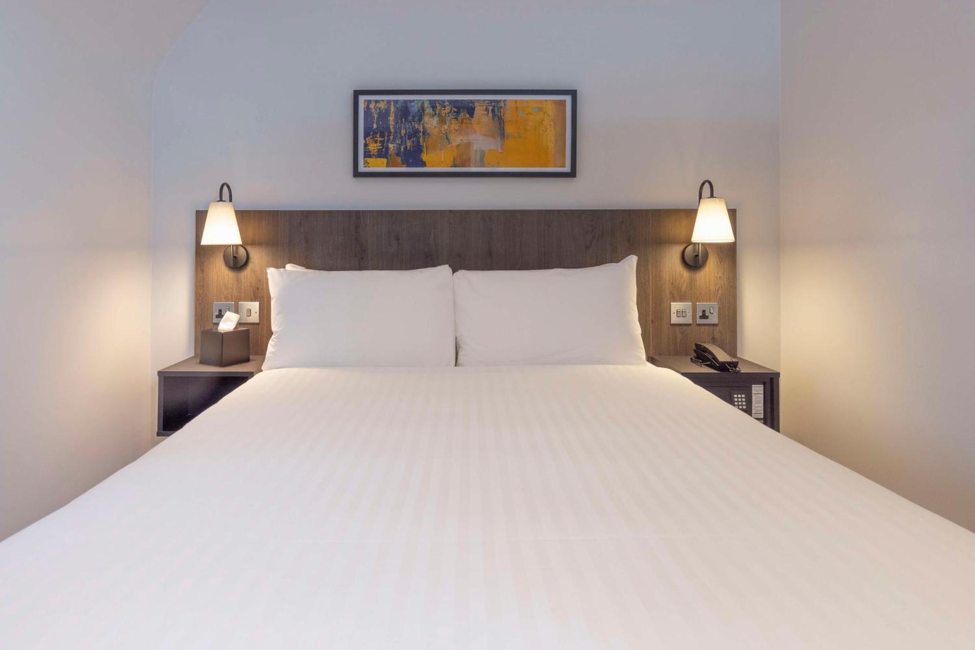 Best Western Kensington Olympia Hotel London Exterior photo