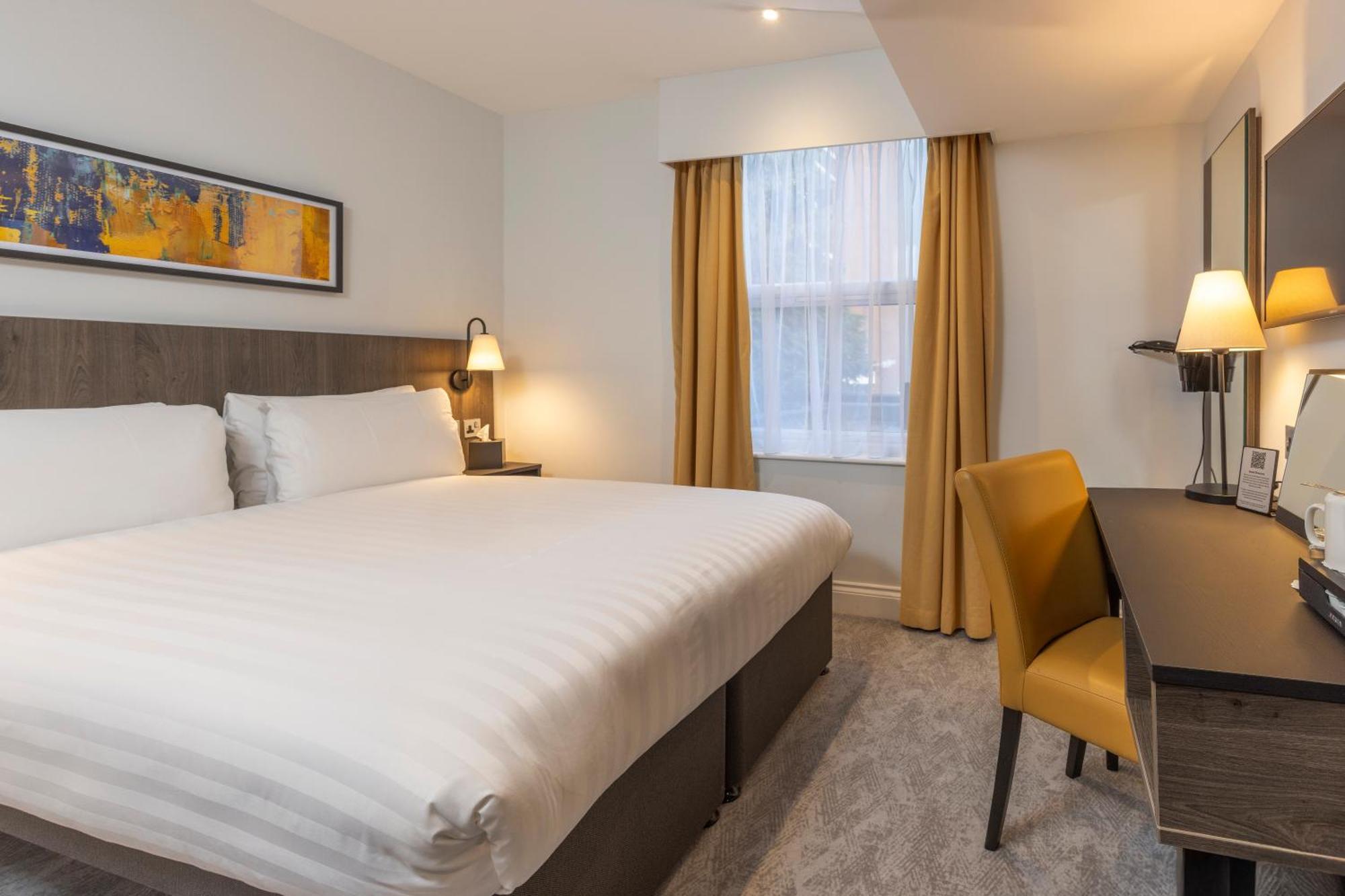 Best Western Kensington Olympia Hotel London Exterior photo